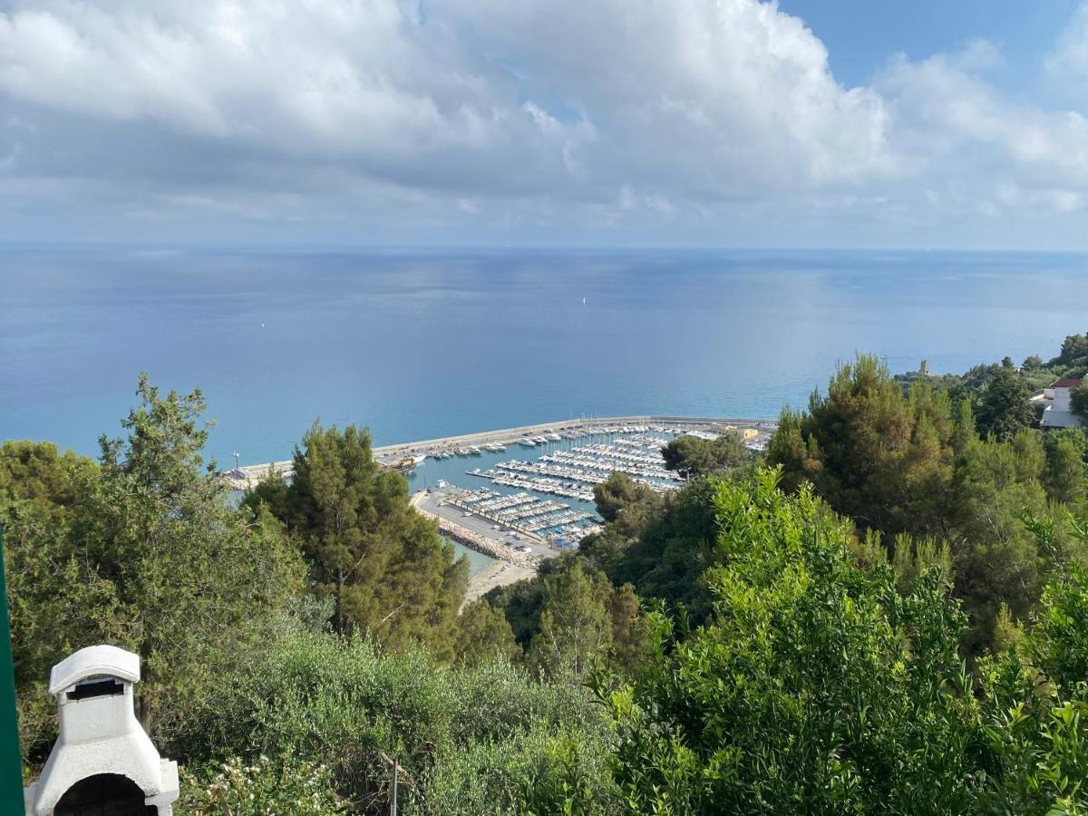 “Da Senso” Relax Nel Verde Vista Mare Finale Ligure Exteriör bild